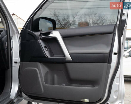 Сірий Тойота Ленд Крузер Прадо, об'ємом двигуна 3.96 л та пробігом 232 тис. км за 22900 $, фото 27 на Automoto.ua