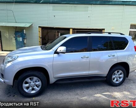 Серый Тойота Ленд Крузер Прадо, объемом двигателя 2.7 л и пробегом 200 тыс. км за 19350 $, фото 4 на Automoto.ua