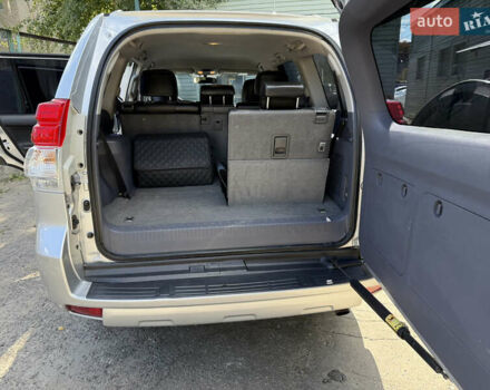 Серый Тойота Ленд Крузер Прадо, объемом двигателя 2.7 л и пробегом 200 тыс. км за 18499 $, фото 18 на Automoto.ua