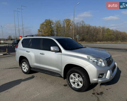 Серый Тойота Ленд Крузер Прадо, объемом двигателя 2.7 л и пробегом 200 тыс. км за 18499 $, фото 9 на Automoto.ua