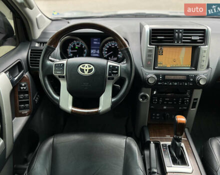 Серый Тойота Ленд Крузер Прадо, объемом двигателя 4 л и пробегом 220 тыс. км за 24300 $, фото 25 на Automoto.ua