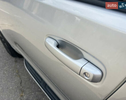 Серый Тойота Ленд Крузер Прадо, объемом двигателя 4 л и пробегом 256 тыс. км за 23900 $, фото 18 на Automoto.ua