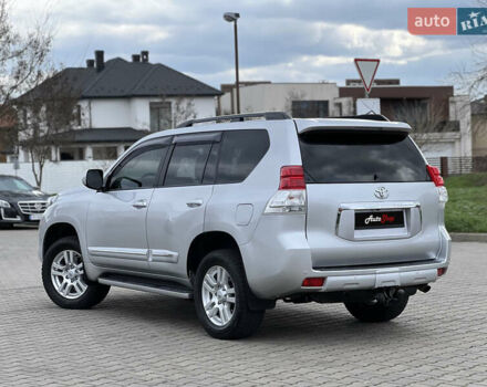 Серый Тойота Ленд Крузер Прадо, объемом двигателя 4 л и пробегом 220 тыс. км за 24300 $, фото 6 на Automoto.ua