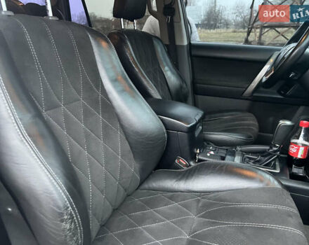 Серый Тойота Ленд Крузер Прадо, объемом двигателя 2.98 л и пробегом 210 тыс. км за 22999 $, фото 18 на Automoto.ua