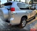 Тойота Ленд Крузер Прадо 2010 в Сумах на Automoto.ua Серый Тойота Ленд Крузер Прадо, объемом двигателя 2.7 л и пробегом 190 тыс. км за 18950 $, фото 2 на Automoto.ua