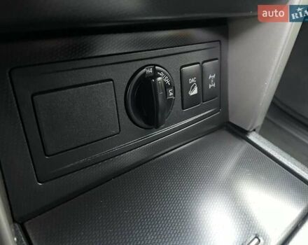 Серый Тойота Ленд Крузер Прадо, объемом двигателя 4 л и пробегом 240 тыс. км за 22950 $, фото 23 на Automoto.ua