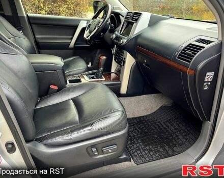 Серый Тойота Ленд Крузер Прадо, объемом двигателя 4 л и пробегом 272 тыс. км за 22700 $, фото 8 на Automoto.ua