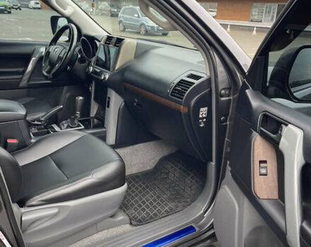 Серый Тойота Ленд Крузер Прадо, объемом двигателя 2.98 л и пробегом 139 тыс. км за 28000 $, фото 7 на Automoto.ua