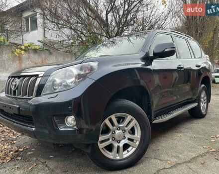 Серый Тойота Ленд Крузер Прадо, объемом двигателя 4 л и пробегом 240 тыс. км за 22950 $, фото 2 на Automoto.ua