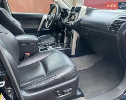Серый Тойота Ленд Крузер Прадо, объемом двигателя 4 л и пробегом 240 тыс. км за 22950 $, фото 14 на Automoto.ua