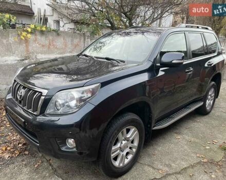 Серый Тойота Ленд Крузер Прадо, объемом двигателя 4 л и пробегом 240 тыс. км за 22950 $, фото 4 на Automoto.ua