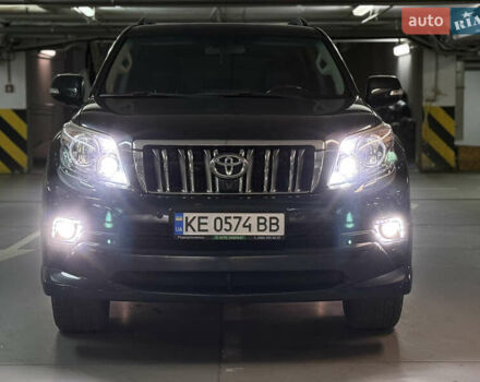 Серый Тойота Ленд Крузер Прадо, объемом двигателя 4 л и пробегом 200 тыс. км за 24500 $, фото 2 на Automoto.ua