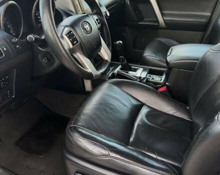 Серый Тойота Ленд Крузер Прадо, объемом двигателя 4 л и пробегом 240 тыс. км за 22950 $, фото 22 на Automoto.ua