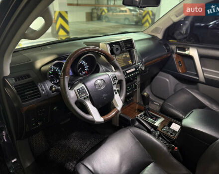 Серый Тойота Ленд Крузер Прадо, объемом двигателя 4 л и пробегом 200 тыс. км за 24500 $, фото 7 на Automoto.ua