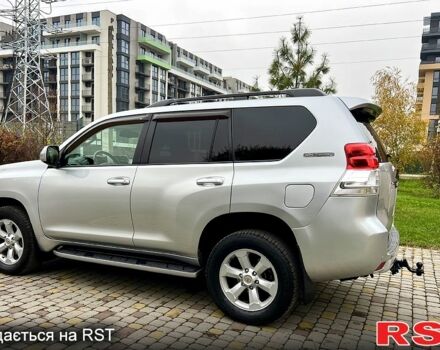 Серый Тойота Ленд Крузер Прадо, объемом двигателя 4 л и пробегом 272 тыс. км за 22700 $, фото 3 на Automoto.ua