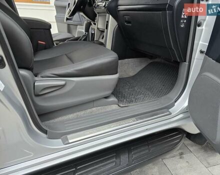 Серый Тойота Ленд Крузер Прадо, объемом двигателя 3 л и пробегом 281 тыс. км за 21900 $, фото 39 на Automoto.ua