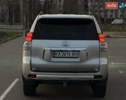 Серый Тойота Ленд Крузер Прадо, объемом двигателя 3 л и пробегом 243 тыс. км за 21500 $, фото 3 на Automoto.ua