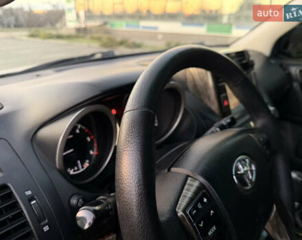 Серый Тойота Ленд Крузер Прадо, объемом двигателя 3 л и пробегом 243 тыс. км за 21500 $, фото 10 на Automoto.ua