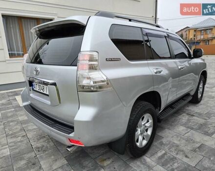 Серый Тойота Ленд Крузер Прадо, объемом двигателя 3 л и пробегом 281 тыс. км за 21900 $, фото 6 на Automoto.ua