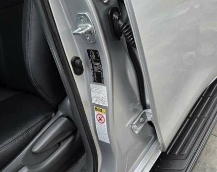 Серый Тойота Ленд Крузер Прадо, объемом двигателя 3 л и пробегом 281 тыс. км за 21900 $, фото 24 на Automoto.ua