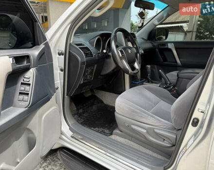 Тойота Ленд Крузер Прадо 2012 в Харькове на Automoto.ua Серый Тойота Ленд Крузер Прадо, объемом двигателя 4 л и пробегом 170 тыс. км за 20000 $, фото 17 на Automoto.ua