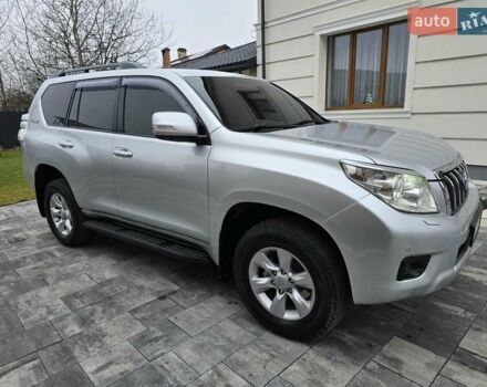 Серый Тойота Ленд Крузер Прадо, объемом двигателя 3 л и пробегом 281 тыс. км за 21900 $, фото 8 на Automoto.ua