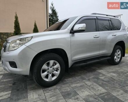 Серый Тойота Ленд Крузер Прадо, объемом двигателя 3 л и пробегом 281 тыс. км за 21900 $, фото 73 на Automoto.ua