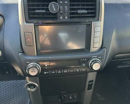 Серый Тойота Ленд Крузер Прадо, объемом двигателя 2.98 л и пробегом 280 тыс. км за 24000 $, фото 13 на Automoto.ua