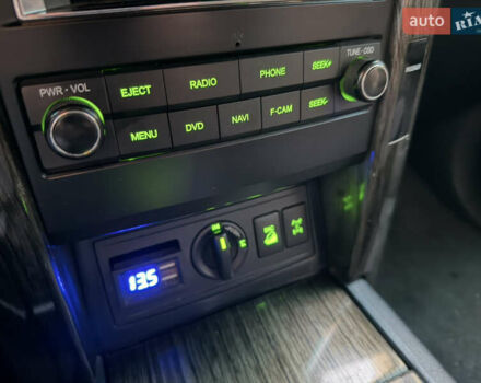 Серый Тойота Ленд Крузер Прадо, объемом двигателя 3 л и пробегом 243 тыс. км за 21500 $, фото 16 на Automoto.ua