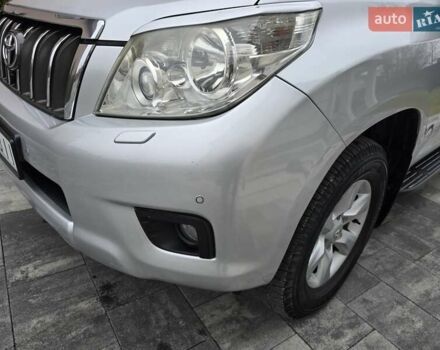 Серый Тойота Ленд Крузер Прадо, объемом двигателя 3 л и пробегом 281 тыс. км за 21900 $, фото 42 на Automoto.ua