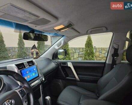 Серый Тойота Ленд Крузер Прадо, объемом двигателя 3 л и пробегом 281 тыс. км за 21900 $, фото 23 на Automoto.ua