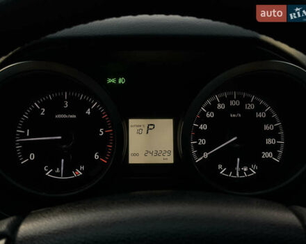 Серый Тойота Ленд Крузер Прадо, объемом двигателя 3 л и пробегом 243 тыс. км за 21500 $, фото 13 на Automoto.ua