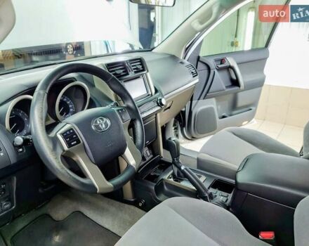 Сірий Тойота Ленд Крузер Прадо, об'ємом двигуна 3.96 л та пробігом 160 тис. км за 27000 $, фото 3 на Automoto.ua