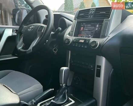 Серый Тойота Ленд Крузер Прадо, объемом двигателя 2.69 л и пробегом 173 тыс. км за 23900 $, фото 5 на Automoto.ua