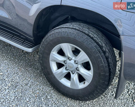 Серый Тойота Ленд Крузер Прадо, объемом двигателя 2.7 л и пробегом 173 тыс. км за 22900 $, фото 9 на Automoto.ua