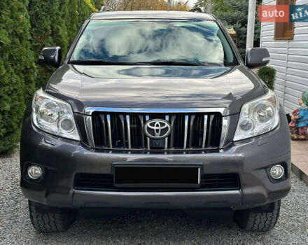 Серый Тойота Ленд Крузер Прадо, объемом двигателя 2.7 л и пробегом 173 тыс. км за 22900 $, фото 1 на Automoto.ua