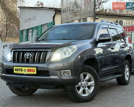 Серый Тойота Ленд Крузер Прадо, объемом двигателя 3 л и пробегом 259 тыс. км за 23500 $, фото 1 на Automoto.ua