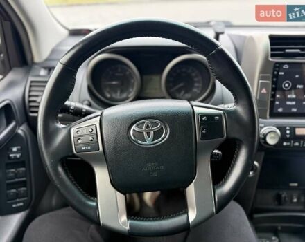 Сірий Тойота Ленд Крузер Прадо, об'ємом двигуна 2.98 л та пробігом 244 тис. км за 25500 $, фото 30 на Automoto.ua