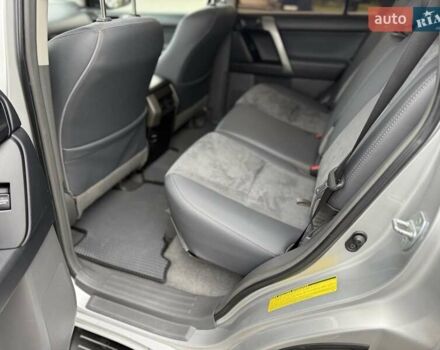 Сірий Тойота Ленд Крузер Прадо, об'ємом двигуна 2.98 л та пробігом 244 тис. км за 25500 $, фото 17 на Automoto.ua