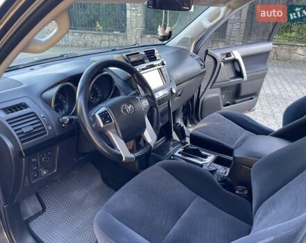 Сірий Тойота Ленд Крузер Прадо, об'ємом двигуна 2.7 л та пробігом 238 тис. км за 24450 $, фото 16 на Automoto.ua