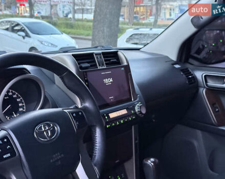 Серый Тойота Ленд Крузер Прадо, объемом двигателя 3 л и пробегом 259 тыс. км за 23500 $, фото 18 на Automoto.ua