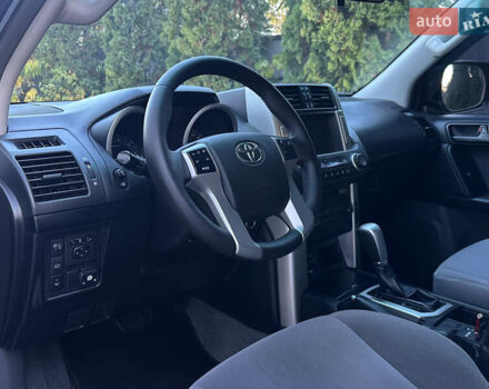 Серый Тойота Ленд Крузер Прадо, объемом двигателя 2.7 л и пробегом 173 тыс. км за 22900 $, фото 14 на Automoto.ua