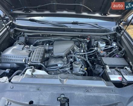Серый Тойота Ленд Крузер Прадо, объемом двигателя 2.7 л и пробегом 238 тыс. км за 23558 $, фото 22 на Automoto.ua