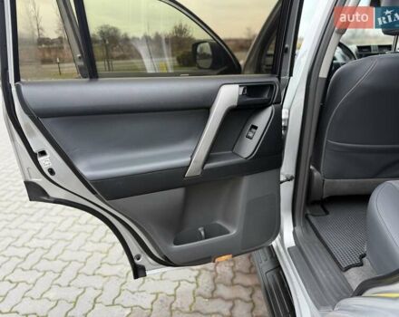 Сірий Тойота Ленд Крузер Прадо, об'ємом двигуна 2.98 л та пробігом 244 тис. км за 25500 $, фото 18 на Automoto.ua