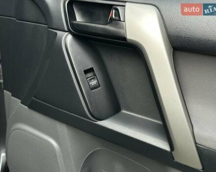 Серый Тойота Ленд Крузер Прадо, объемом двигателя 2.69 л и пробегом 173 тыс. км за 23900 $, фото 28 на Automoto.ua