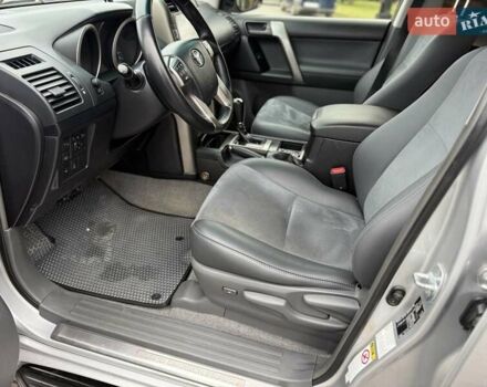 Сірий Тойота Ленд Крузер Прадо, об'ємом двигуна 2.98 л та пробігом 244 тис. км за 25500 $, фото 14 на Automoto.ua