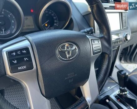 Серый Тойота Ленд Крузер Прадо, объемом двигателя 2.7 л и пробегом 238 тыс. км за 23558 $, фото 19 на Automoto.ua