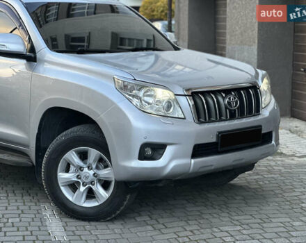 Серый Тойота Ленд Крузер Прадо, объемом двигателя 2.98 л и пробегом 225 тыс. км за 23999 $, фото 1 на Automoto.ua