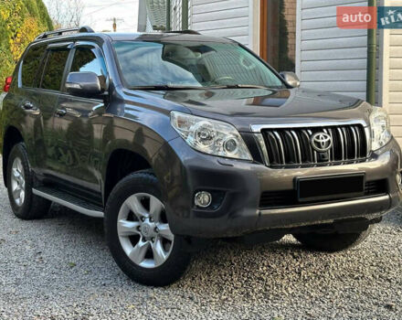 Серый Тойота Ленд Крузер Прадо, объемом двигателя 2.69 л и пробегом 173 тыс. км за 23900 $, фото 3 на Automoto.ua