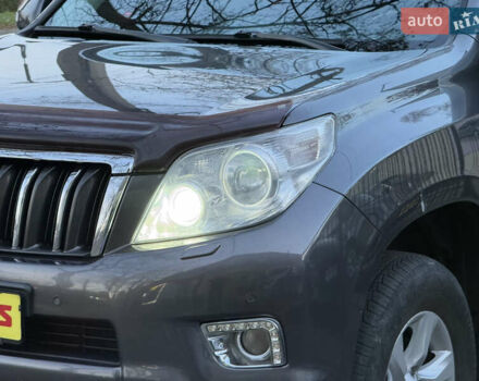 Серый Тойота Ленд Крузер Прадо, объемом двигателя 3 л и пробегом 259 тыс. км за 23500 $, фото 10 на Automoto.ua